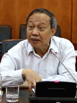 chan-dung-luong-van-tu.jpg